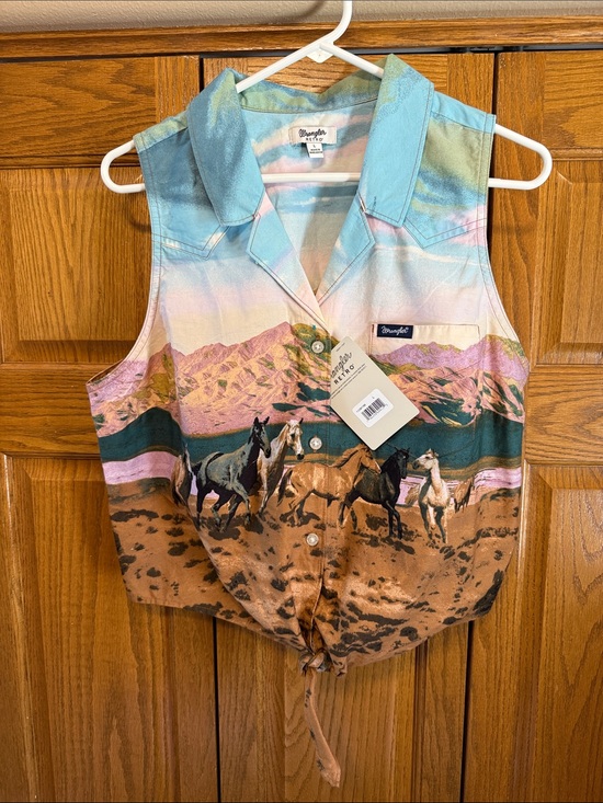 Wrangler Tops - Wrangler Pastel Western Horse Print Tie-Front Crop Top - Blue, Pink, Brown-NWT